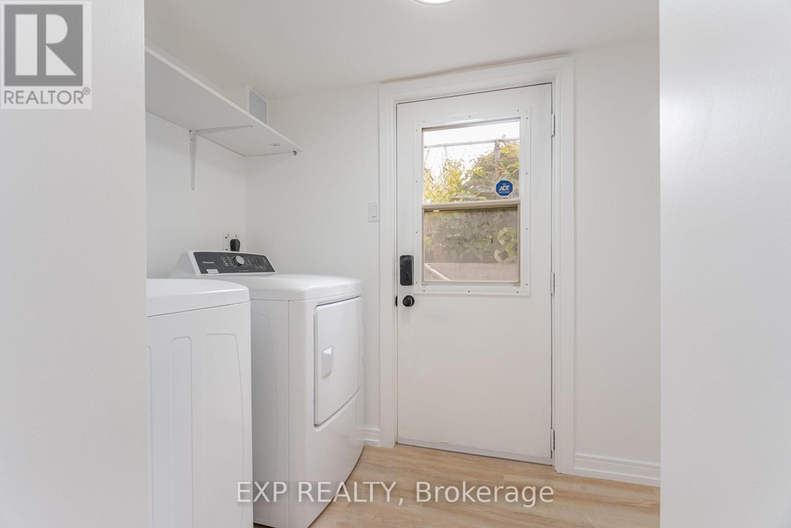 B - 716 Brock Avenue, Toronto, Ontario  M6H 3P2 - Photo 3 - W12977352