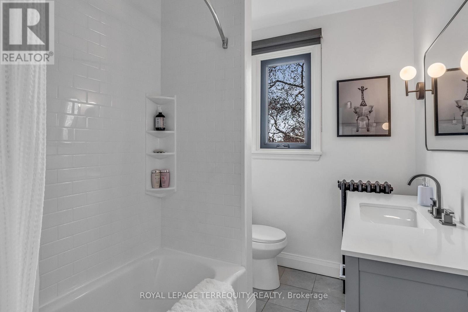 14 Eighth Street, Toronto, Ontario  M8V 3C3 - Photo 15 - W12977358