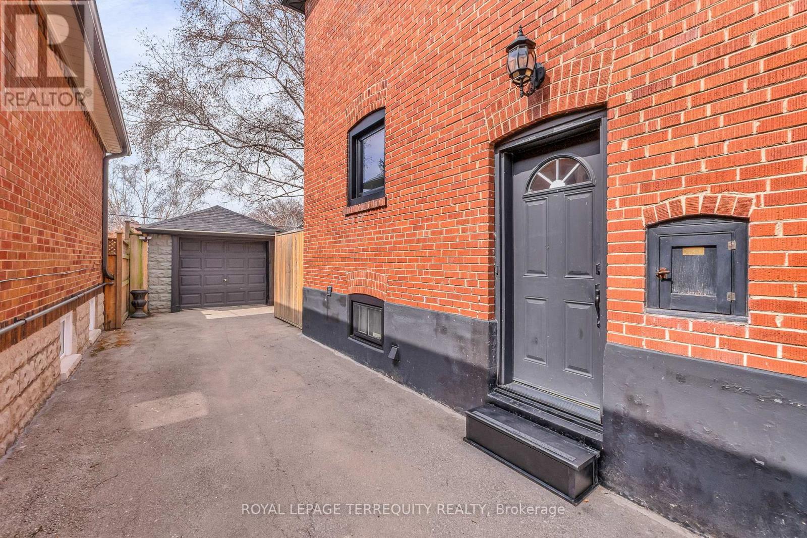 14 Eighth Street, Toronto, Ontario  M8V 3C3 - Photo 27 - W12977358