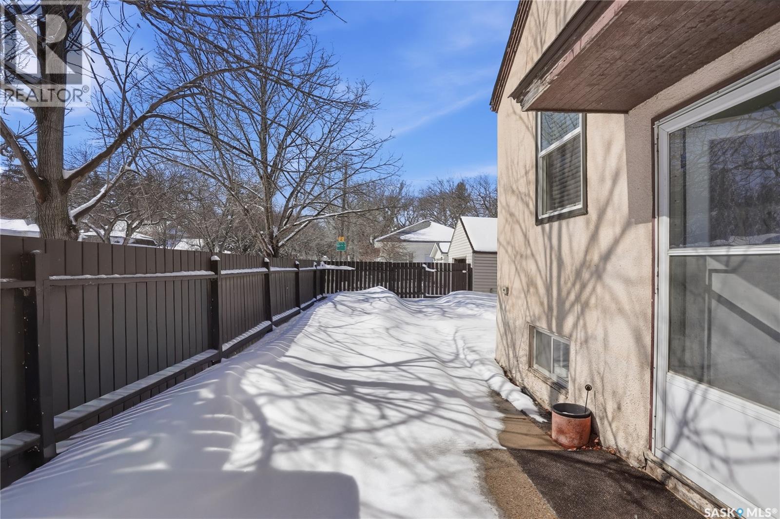 320 Mckinnon Avenue S, Saskatoon, Saskatchewan  S7N 1J6 - Photo 4 - SK032347