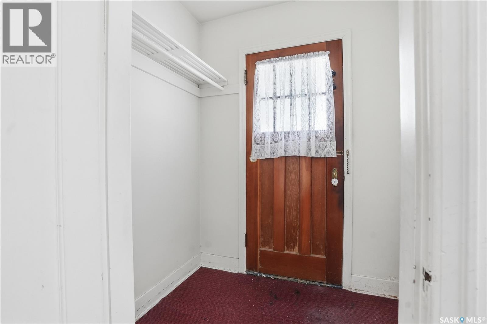 320 Mckinnon Avenue S, Saskatoon, Saskatchewan  S7N 1J6 - Photo 5 - SK032347