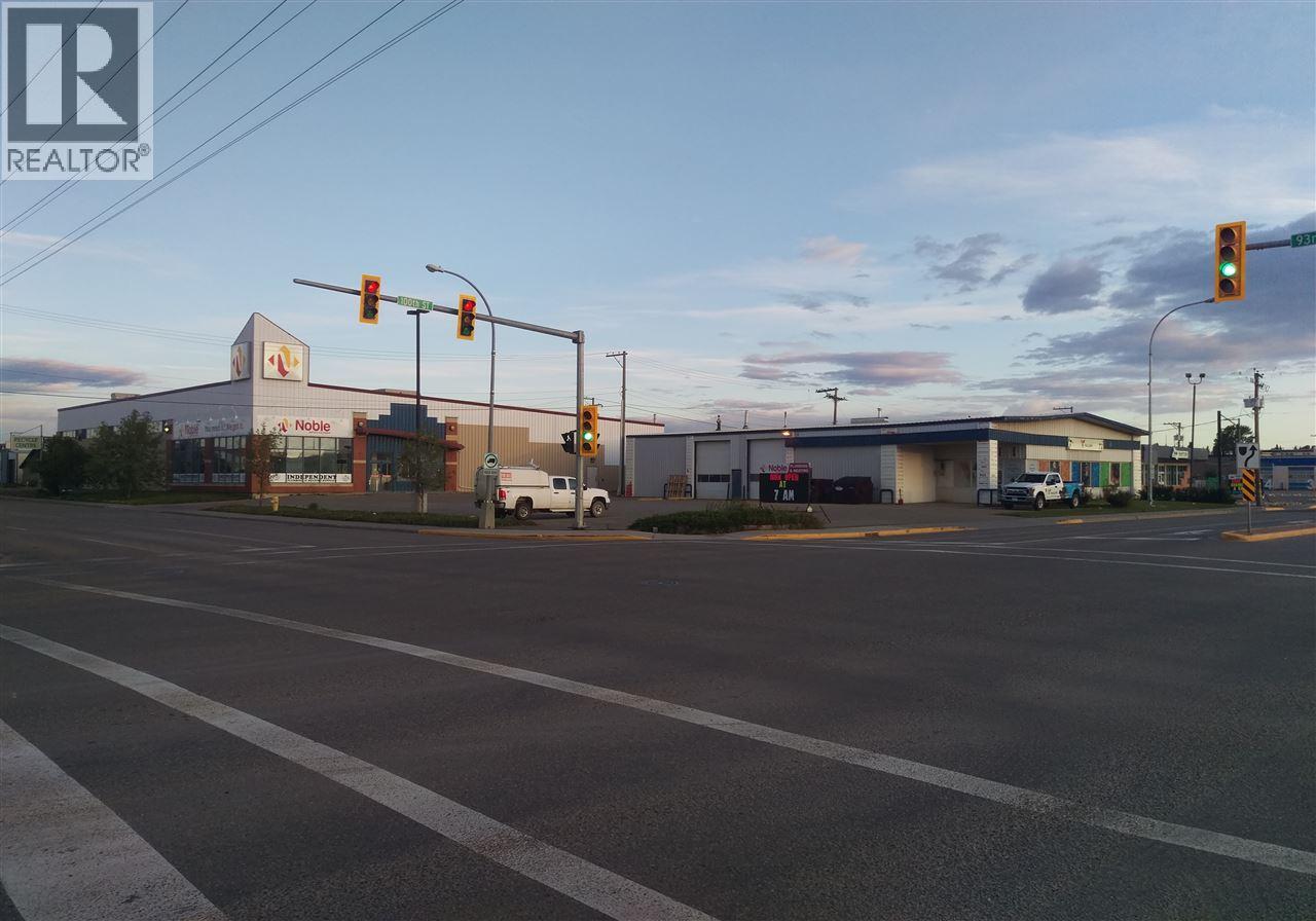 10020 93 Avenue, Fort St. John, British Columbia  V1J 5J5 - Photo 13 - C8027532