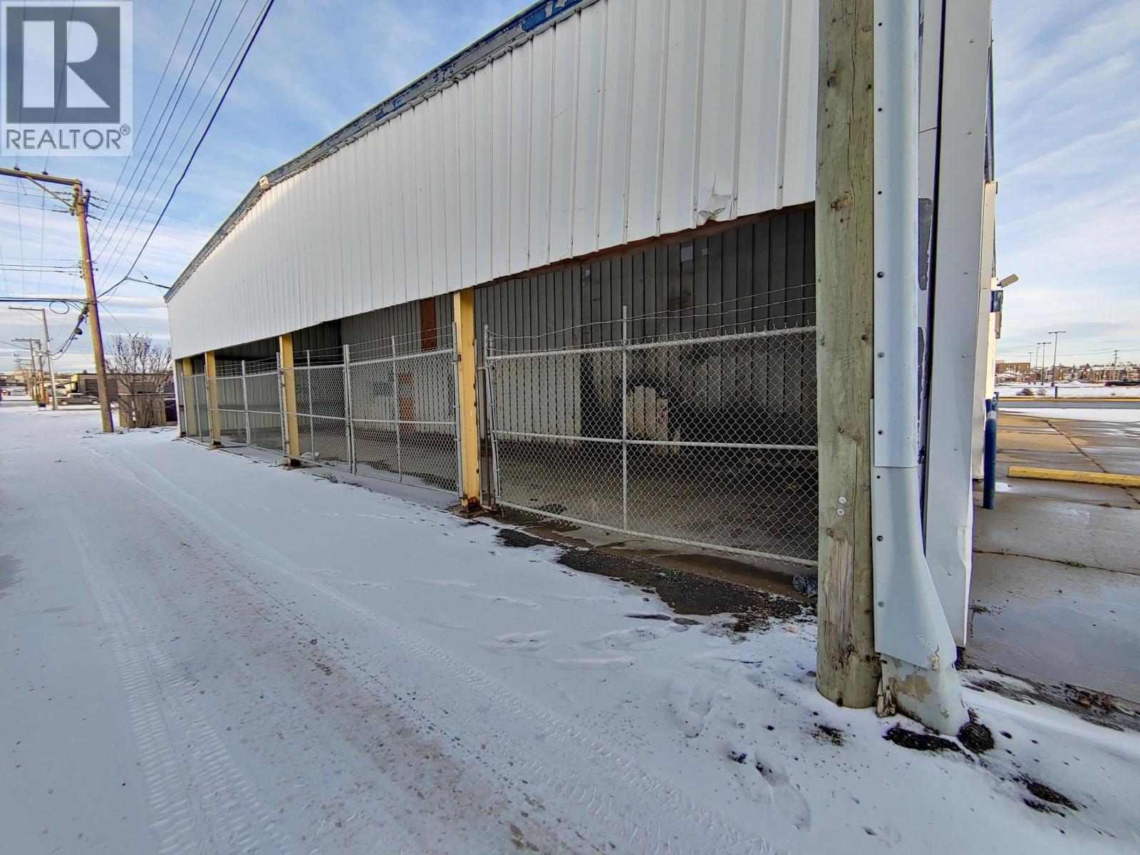10020 93 Avenue, Fort St. John, British Columbia  V1J 5J5 - Photo 11 - C8027532