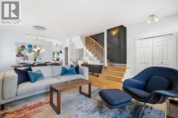 2405 Sorrel Mews Sw, Calgary, Alberta  T2T 6G5 - Photo 4 - A2276325