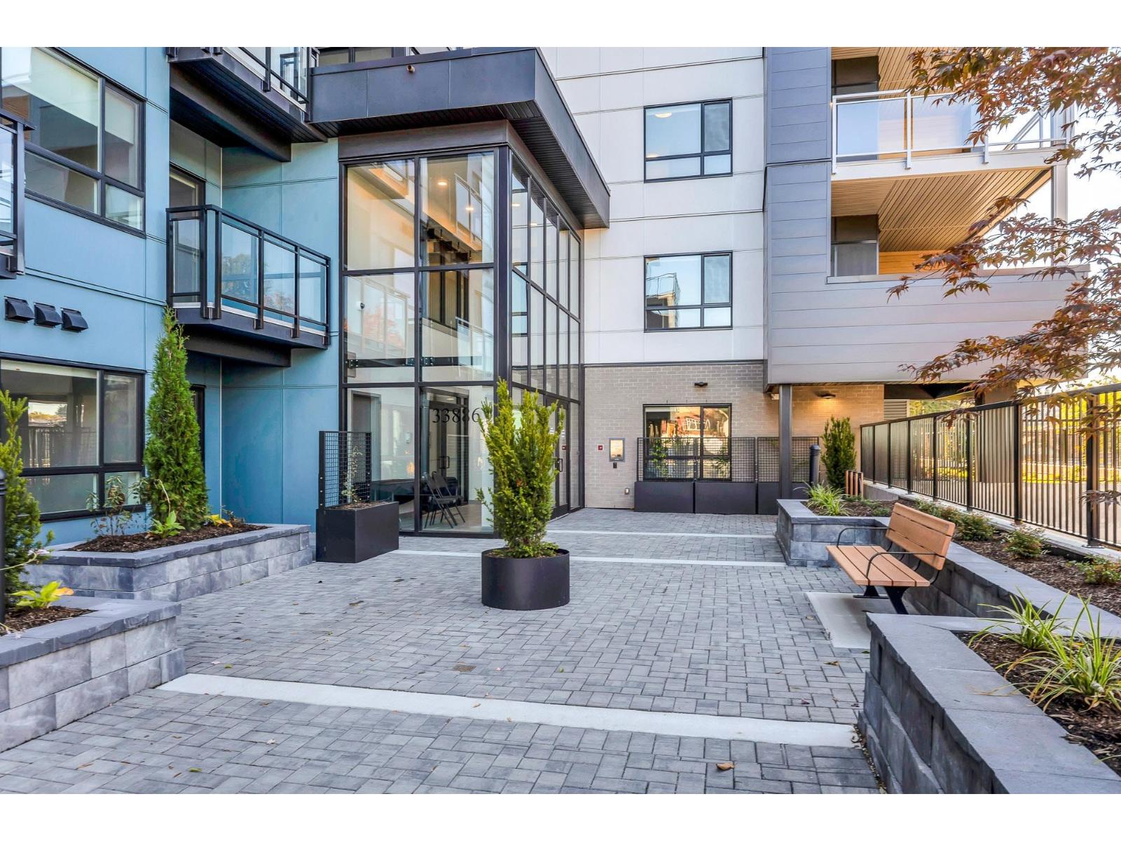 304 33886 PINE STREET, Abbotsford, British Columbia