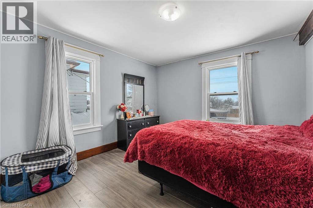 221 Bowen Road, Fort Erie, Ontario  L2A 2Y6 - Photo 15 - 40803002