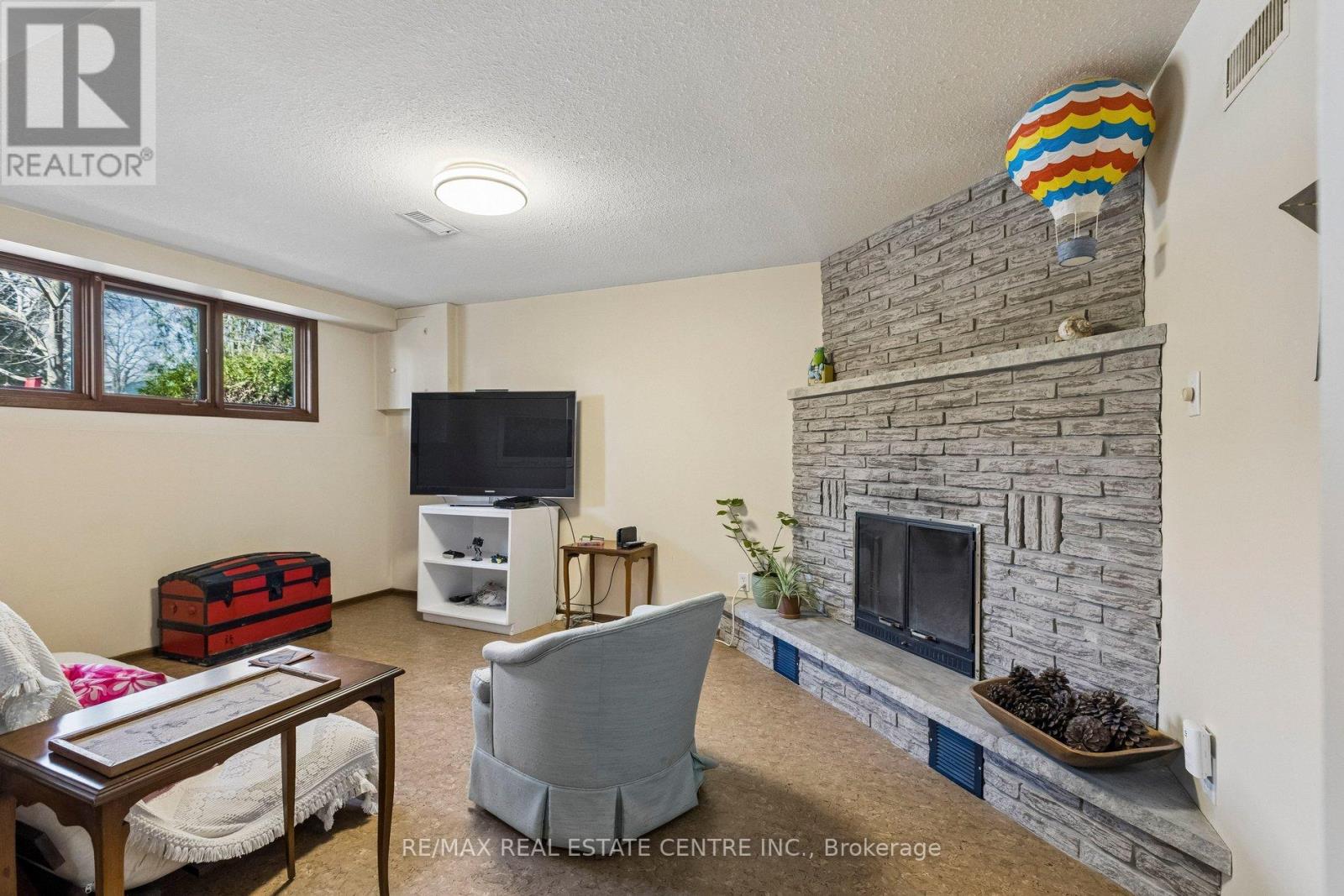 12 Shadybrook Crescent, Guelph, Ontario  N1G 3G5 - Photo 31 - X12977282