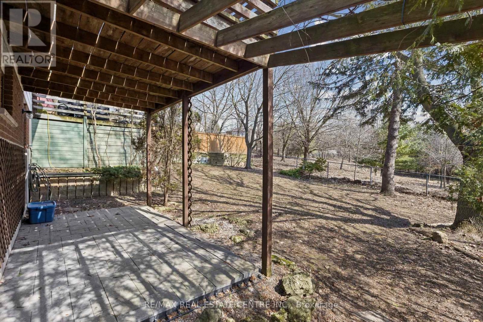 12 Shadybrook Crescent, Guelph, Ontario  N1G 3G5 - Photo 46 - X12977282