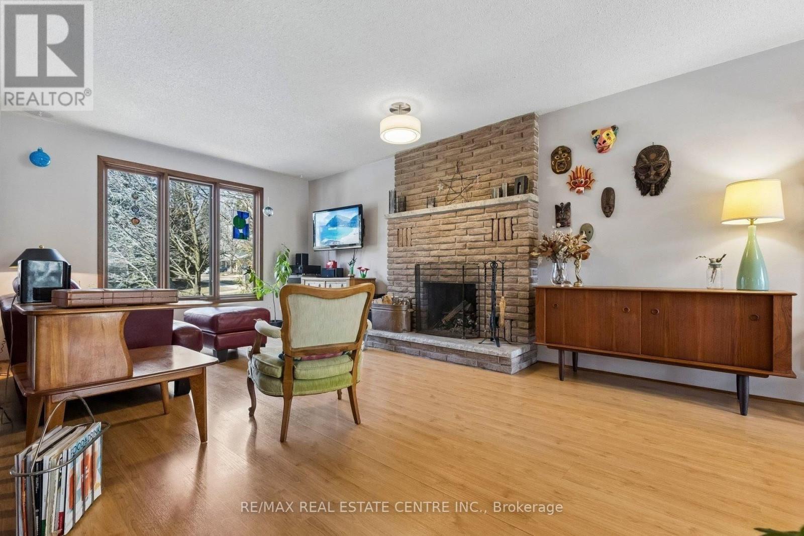 12 Shadybrook Crescent, Guelph, Ontario  N1G 3G5 - Photo 7 - X12977282