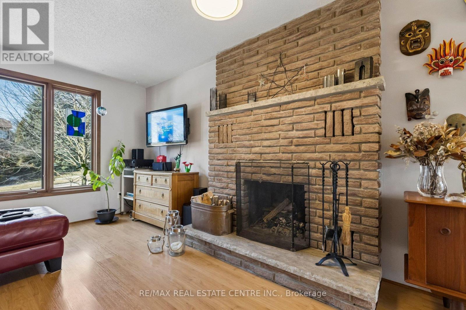 12 Shadybrook Crescent, Guelph, Ontario  N1G 3G5 - Photo 9 - X12977282