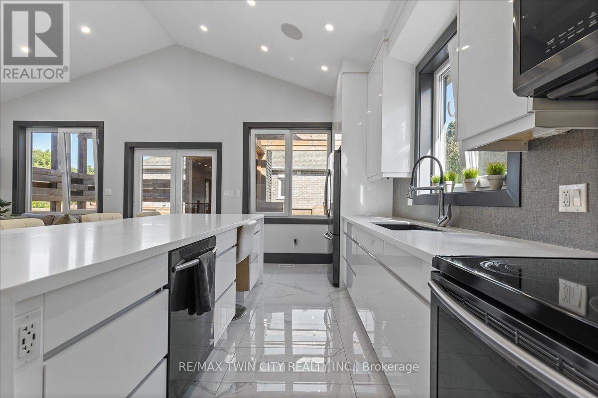 404 Montrose Street N, Cambridge, Ontario  N3H 2P3 - Photo 14 - X12977348