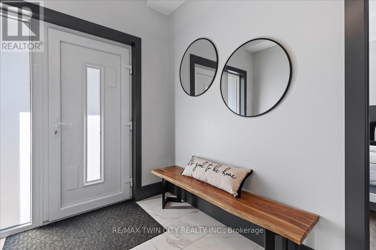 404 Montrose Street N, Cambridge, Ontario  N3H 2P3 - Photo 7 - X12977348