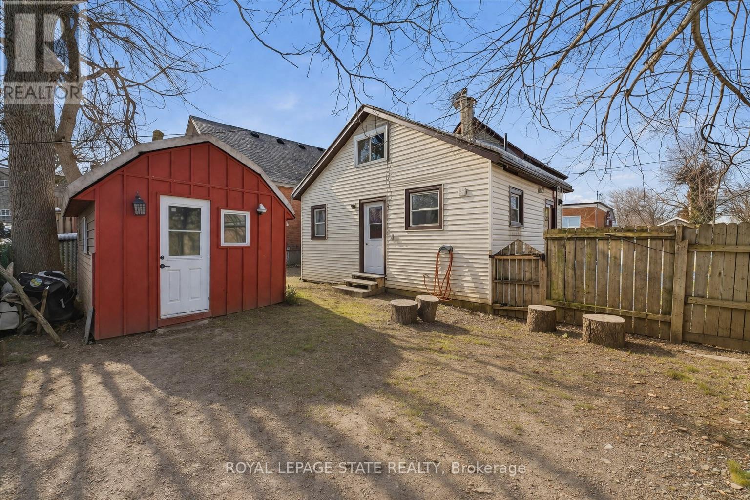 8 Tasker Street, St. Catharines, Ontario  L2R 3Z8 - Photo 23 - X12977356