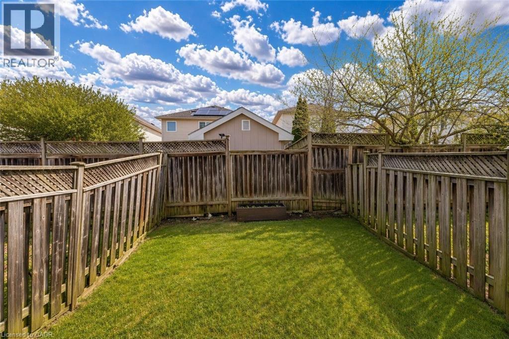 90 Donnenwerth Drive, Kitchener, Ontario  N2E 4C9 - Photo 35 - 40819087