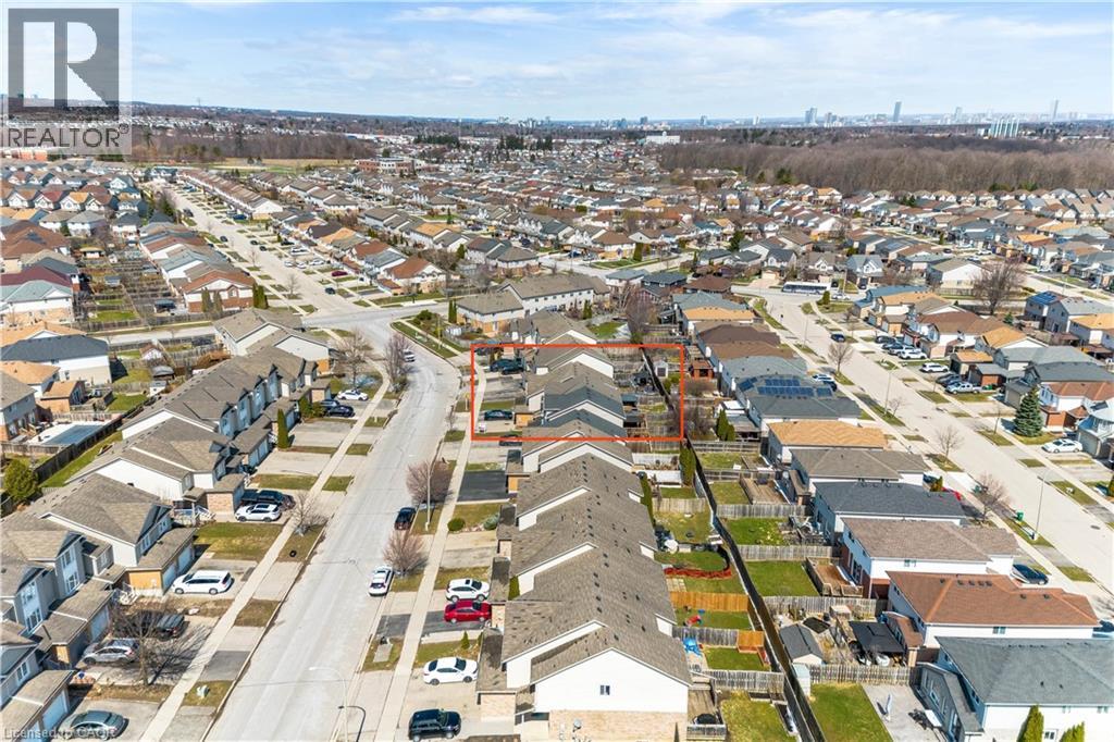 90 Donnenwerth Drive, Kitchener, Ontario  N2E 4C9 - Photo 39 - 40819087