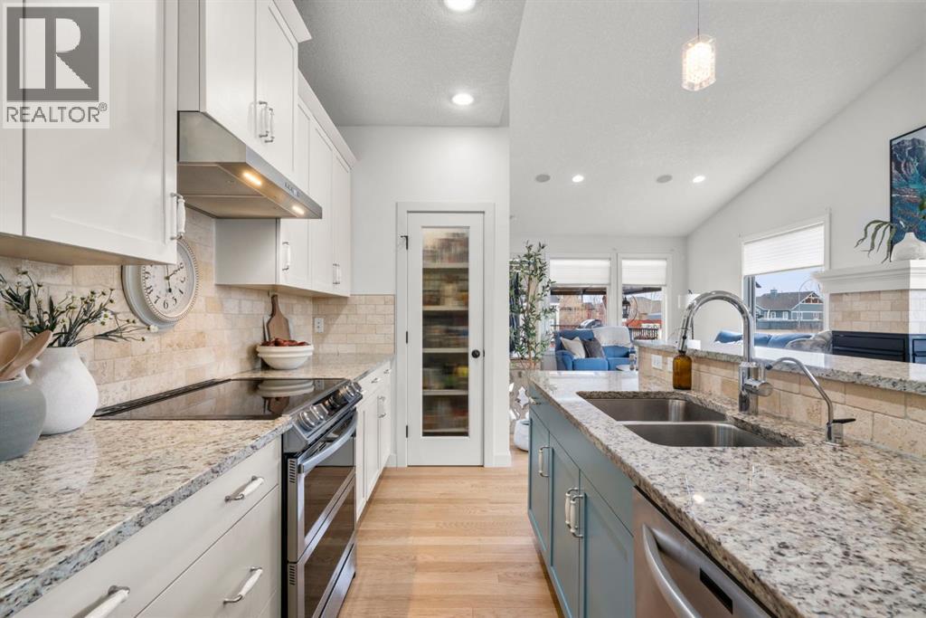 561 Boulder Creek Green Se, Langdon, Alberta  T0J 1Z3 - Photo 14 - A2296361