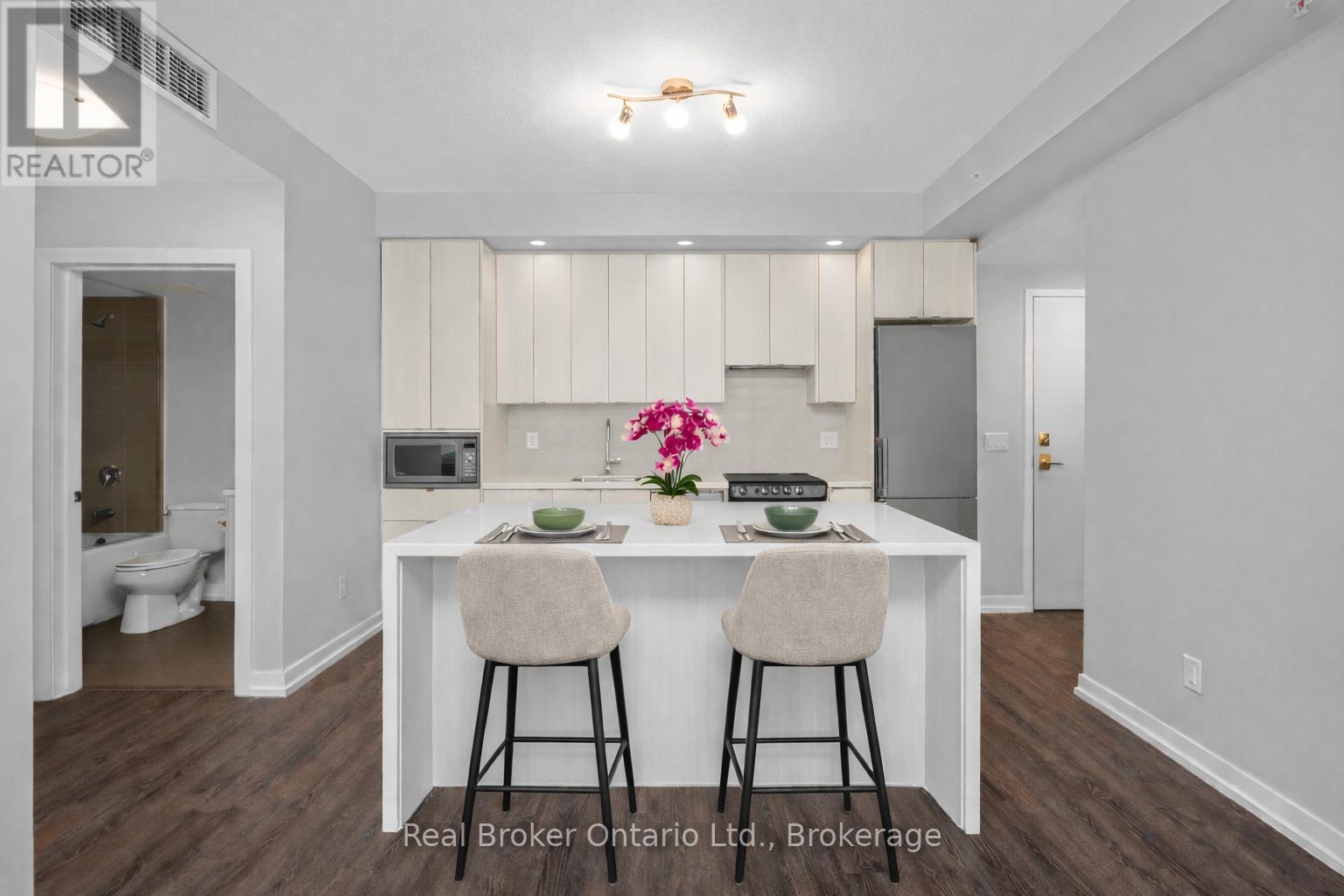 302 - 457 Plains Road W, Burlington, Ontario  L7T 1H1 - Photo 12 - W12977386