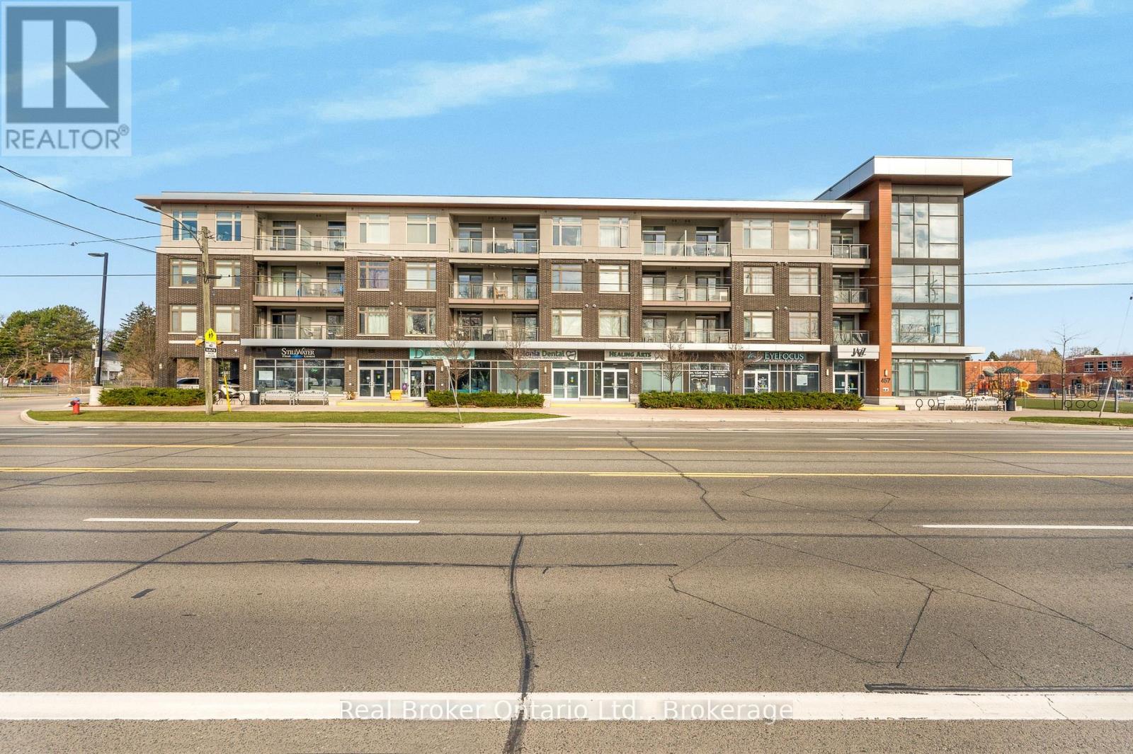 302 - 457 Plains Road W, Burlington, Ontario  L7T 1H1 - Photo 2 - W12977386