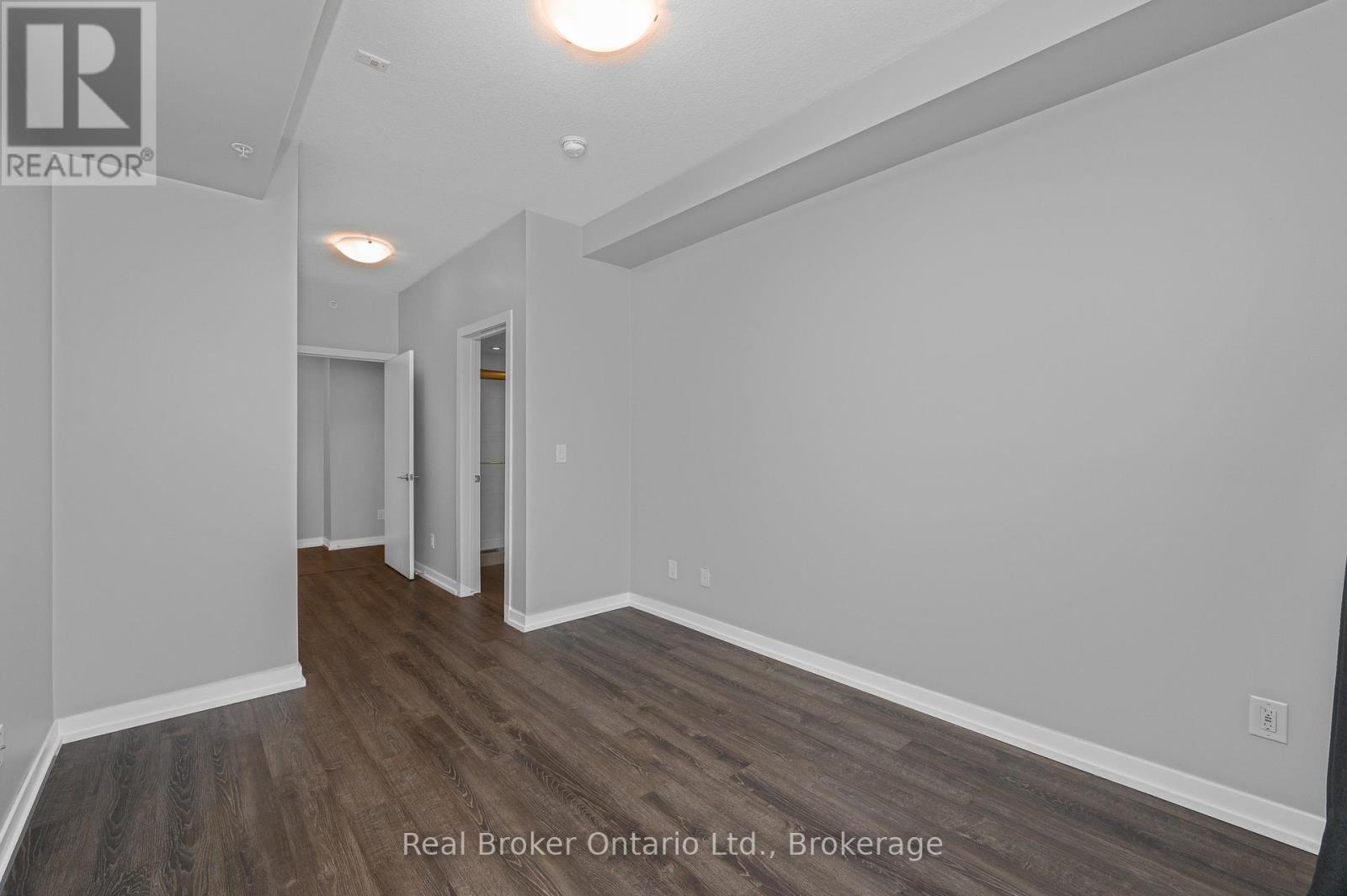 302 - 457 Plains Road W, Burlington, Ontario  L7T 1H1 - Photo 20 - W12977386