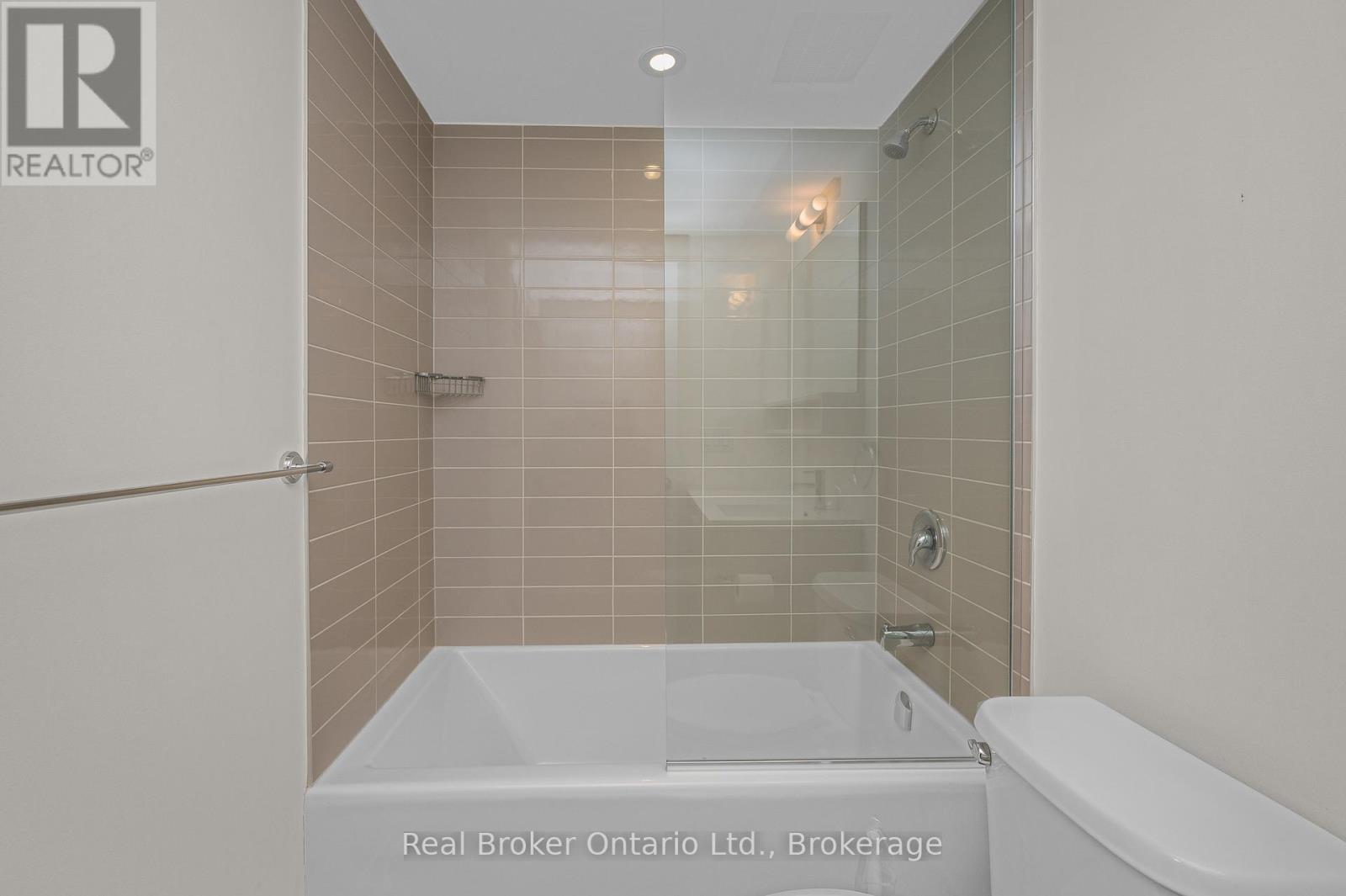 302 - 457 Plains Road W, Burlington, Ontario  L7T 1H1 - Photo 26 - W12977386