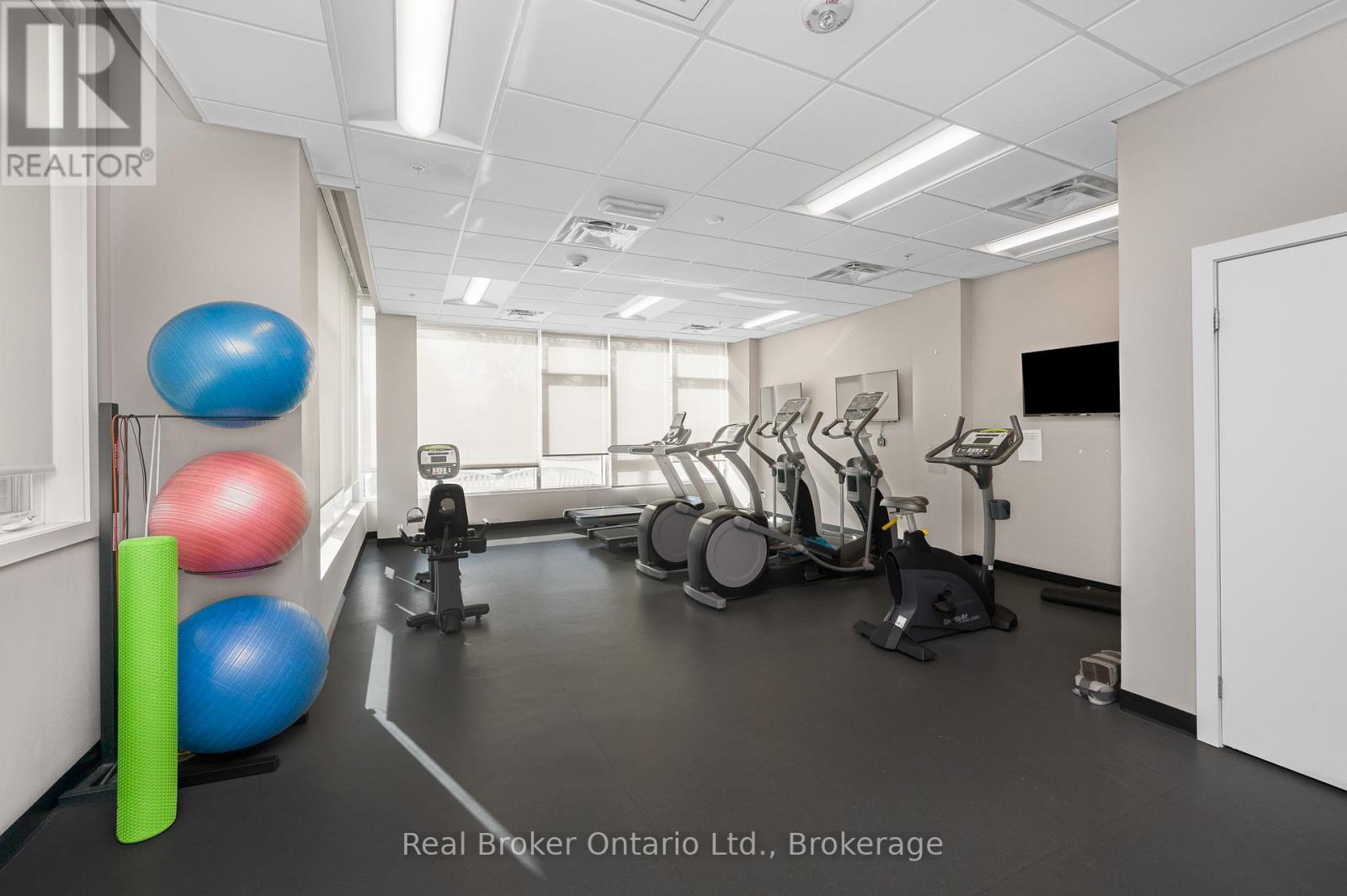 302 - 457 Plains Road W, Burlington, Ontario  L7T 1H1 - Photo 31 - W12977386