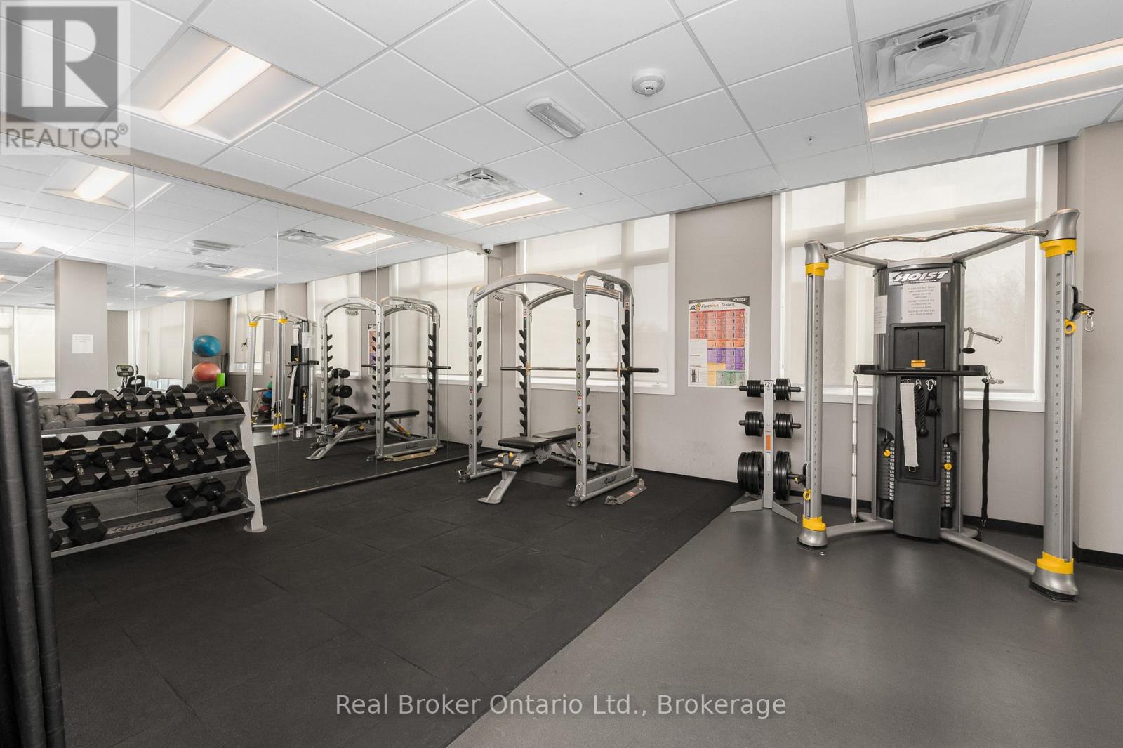 302 - 457 Plains Road W, Burlington, Ontario  L7T 1H1 - Photo 32 - W12977386