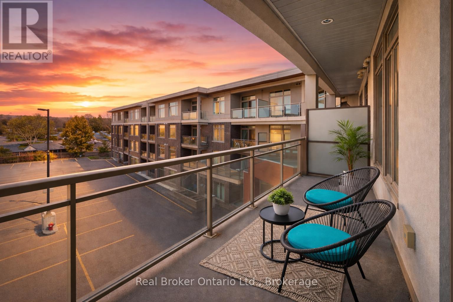 302 - 457 Plains Road W, Burlington, Ontario  L7T 1H1 - Photo 6 - W12977386