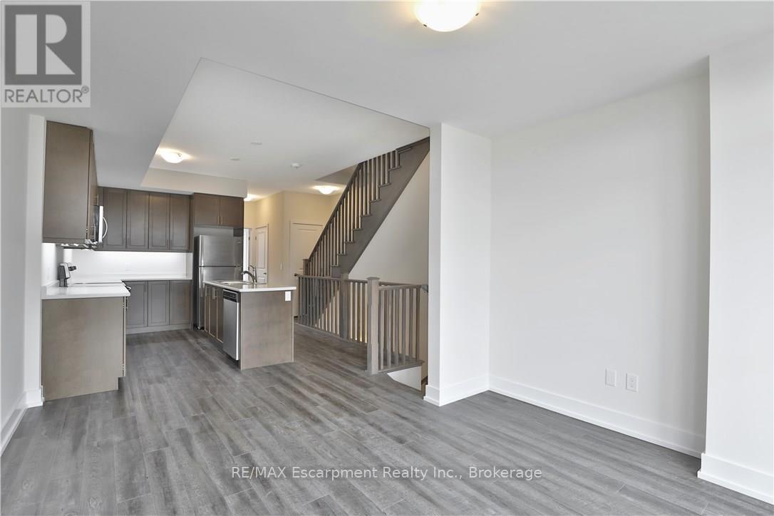 8 - 261 Sknner Road, Hamilton, Ontario  L8B 1W6 - Photo 10 - X12977662