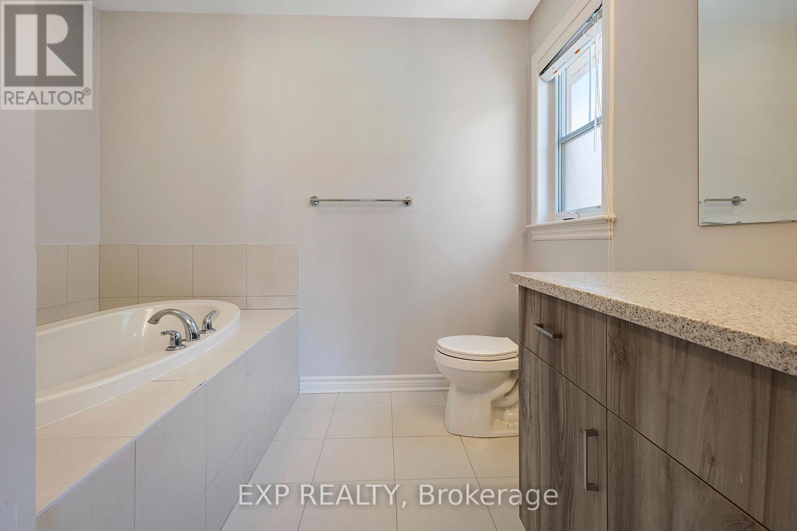 618 Taliesin Crescent, Ottawa, Ontario K2S 2W5 - Photo 24 - X12942800