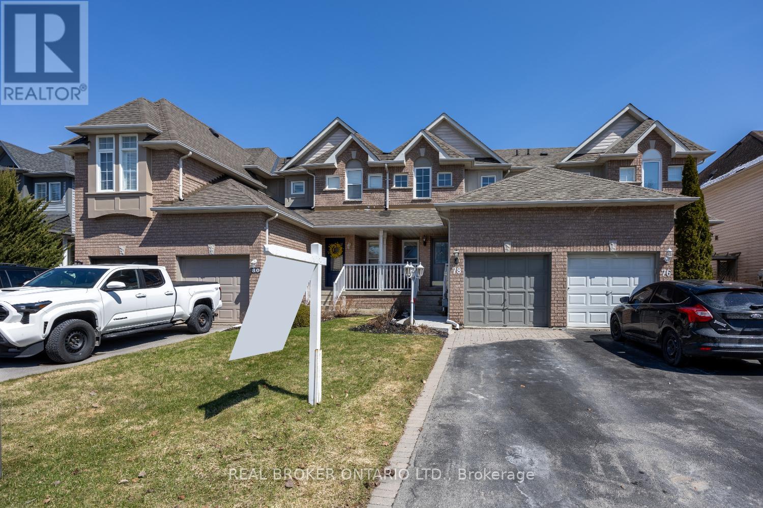 78 Shady Lane Crescent, Clarington, Ontario  L1C 5B1 - Photo 4 - E12977486