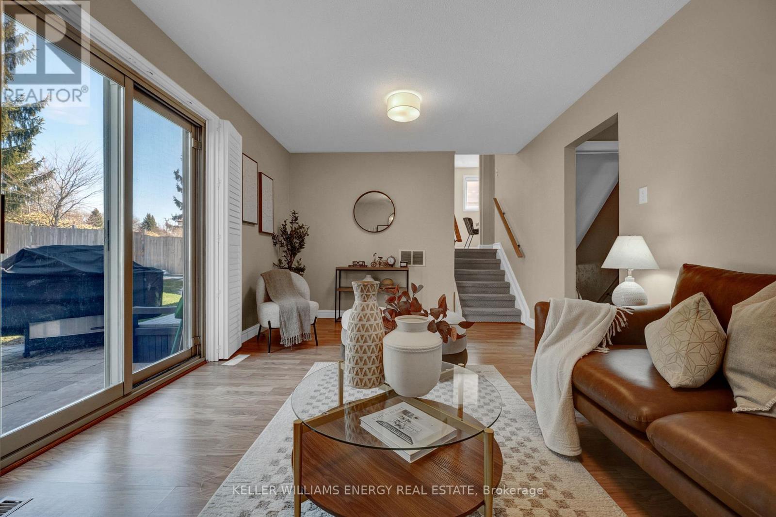 693 Waverly Street N, Oshawa, Ontario  L1J 6C1 - Photo 5 - E12977742