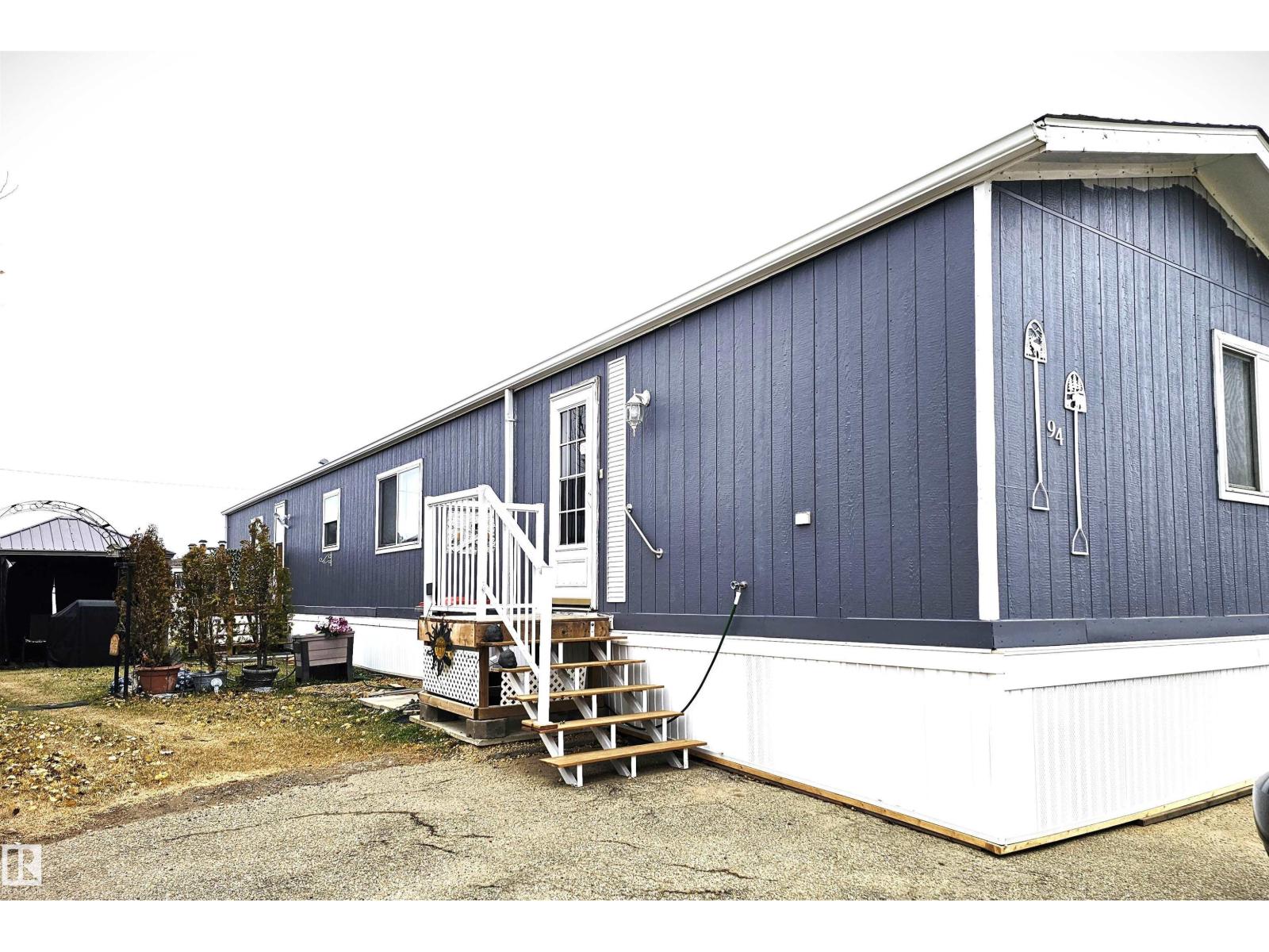 94 4819 51 Ave, Millet, Alberta