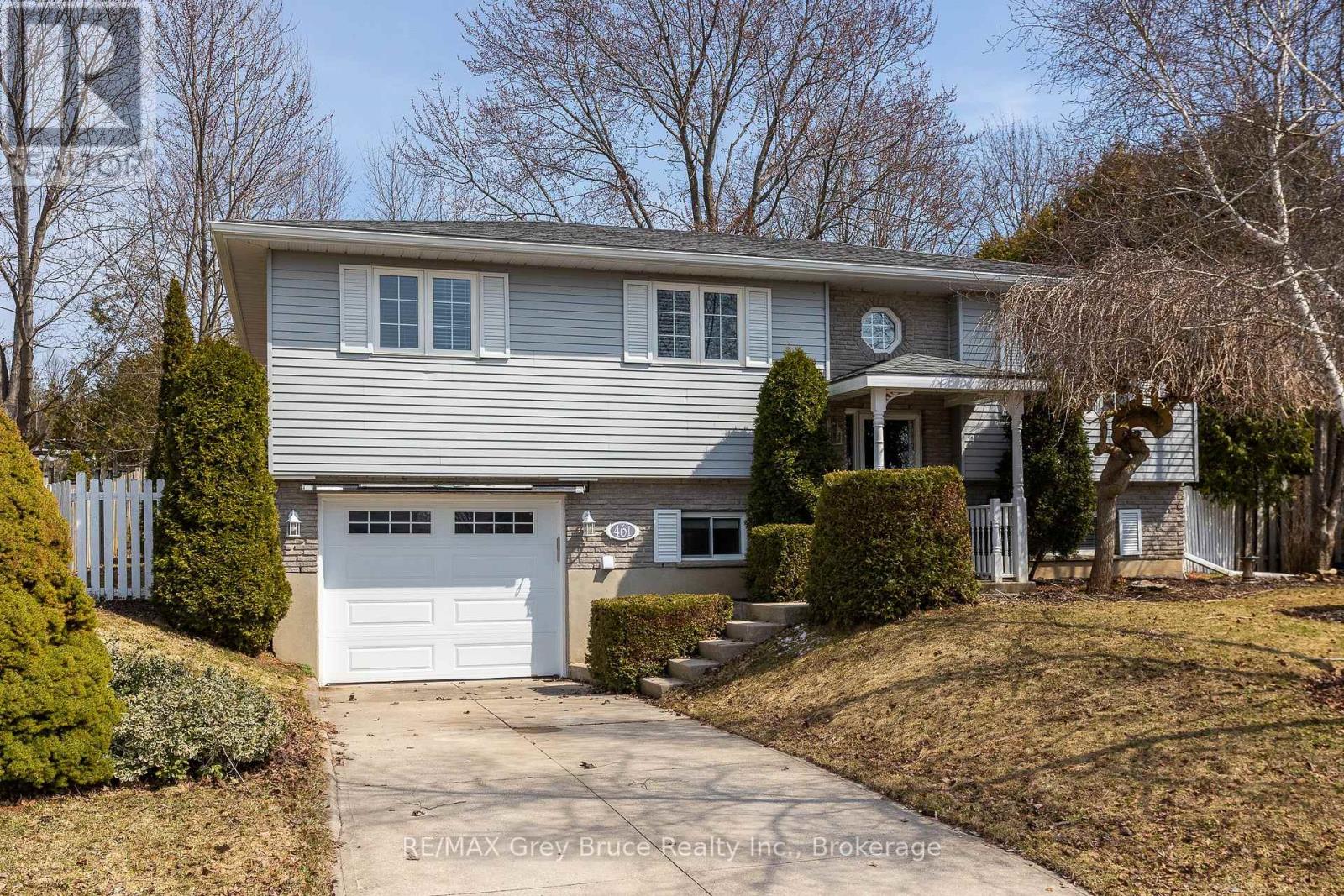 461 8th 'a' Avenue E, Owen Sound, Ontario  N4K 6S8 - Photo 1 - X12977414