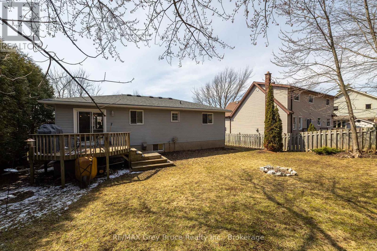 461 8th 'a' Avenue E, Owen Sound, Ontario  N4K 6S8 - Photo 33 - X12977414