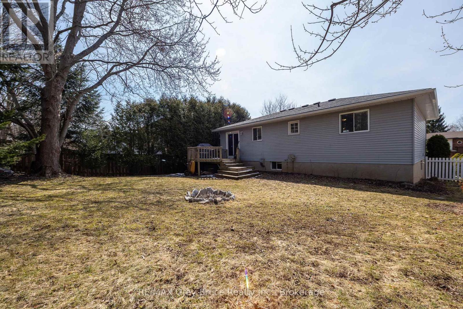 461 8th 'a' Avenue E, Owen Sound, Ontario  N4K 6S8 - Photo 34 - X12977414