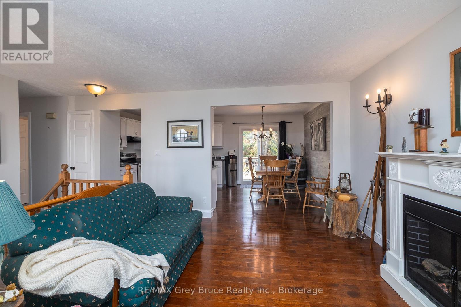 461 8th 'a' Avenue E, Owen Sound, Ontario  N4K 6S8 - Photo 9 - X12977414