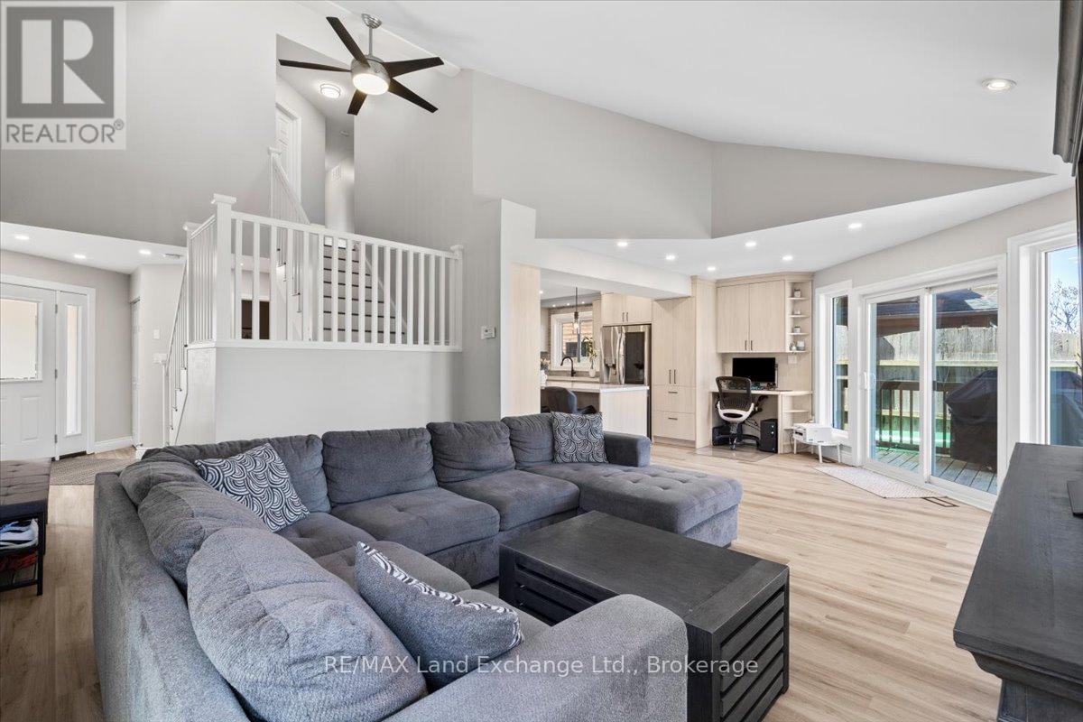 471 Joseph Street, Saugeen Shores, Ontario  N0H 2C2 - Photo 14 - X12977466