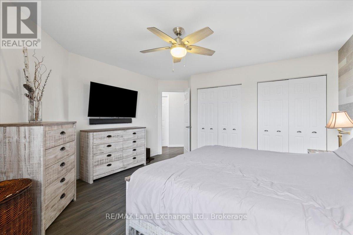 471 Joseph Street, Saugeen Shores, Ontario  N0H 2C2 - Photo 15 - X12977466