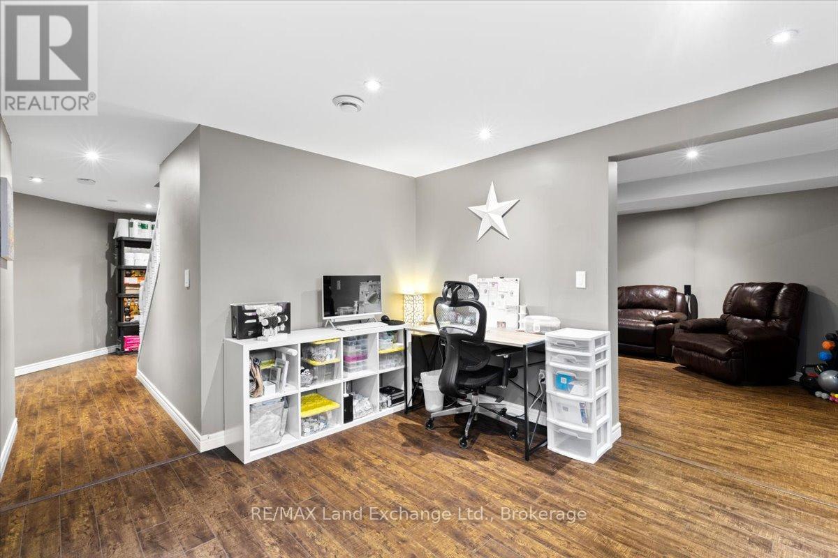 471 Joseph Street, Saugeen Shores, Ontario  N0H 2C2 - Photo 23 - X12977466