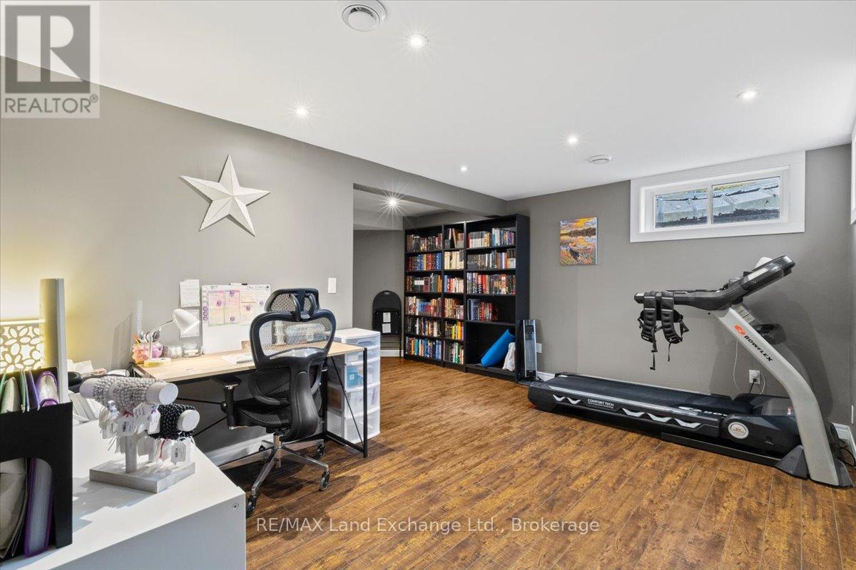 471 Joseph Street, Saugeen Shores, Ontario  N0H 2C2 - Photo 24 - X12977466