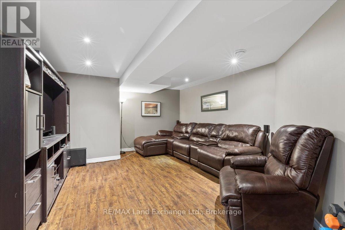 471 Joseph Street, Saugeen Shores, Ontario  N0H 2C2 - Photo 25 - X12977466