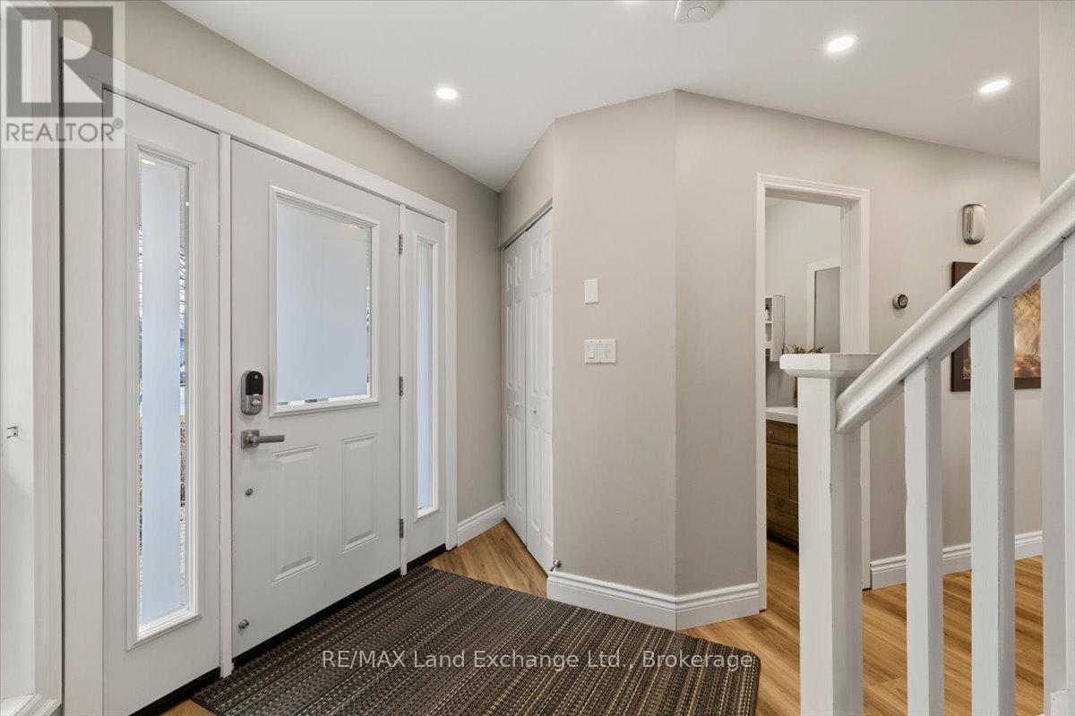 471 Joseph Street, Saugeen Shores, Ontario  N0H 2C2 - Photo 4 - X12977466