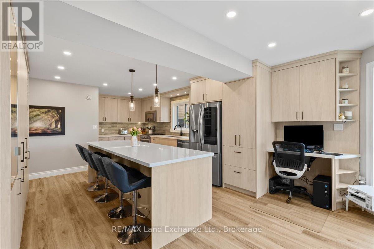 471 Joseph Street, Saugeen Shores, Ontario  N0H 2C2 - Photo 6 - X12977466