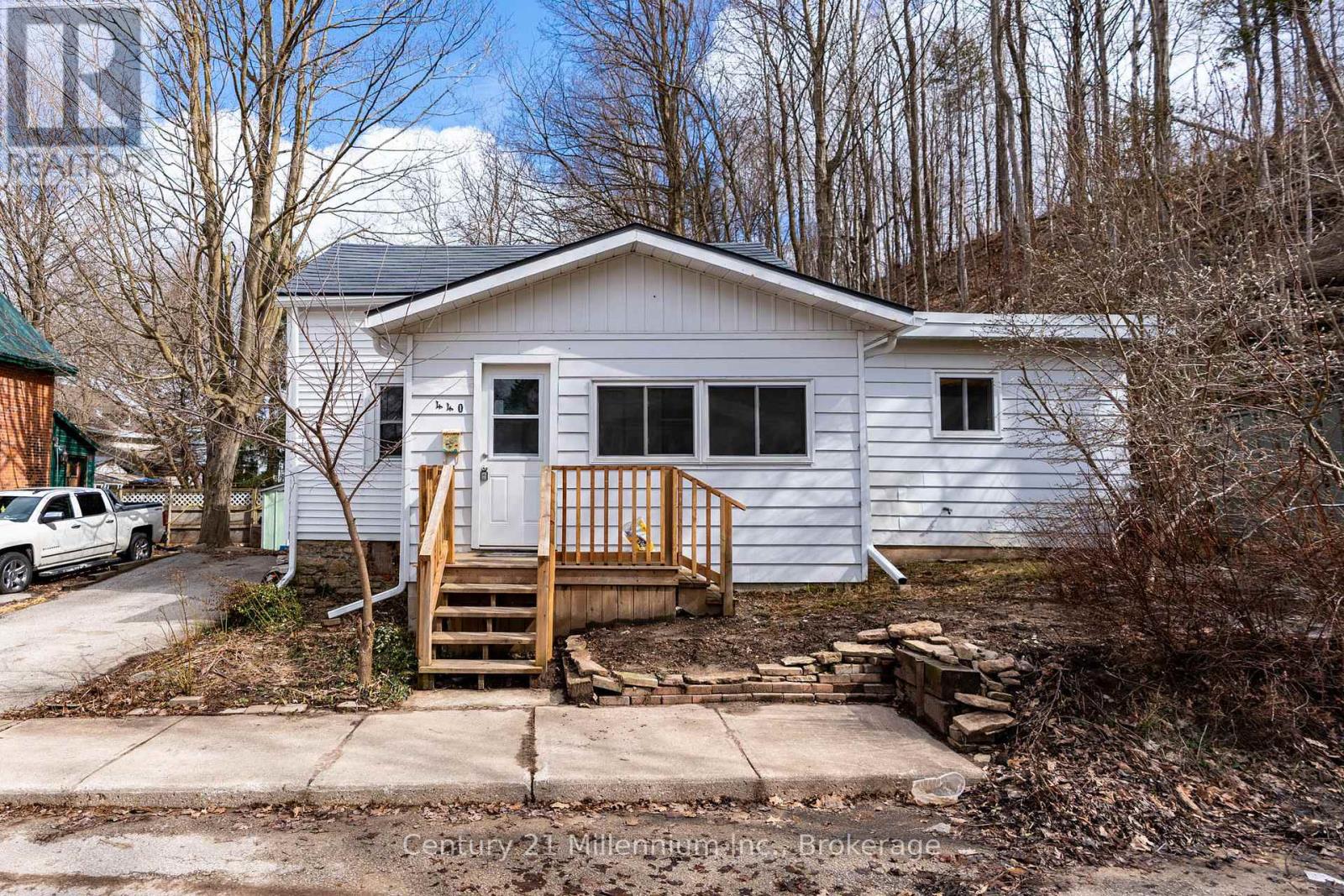 440 13th Street E, Owen Sound, Ontario  N4K 1W6 - Photo 2 - X12977558