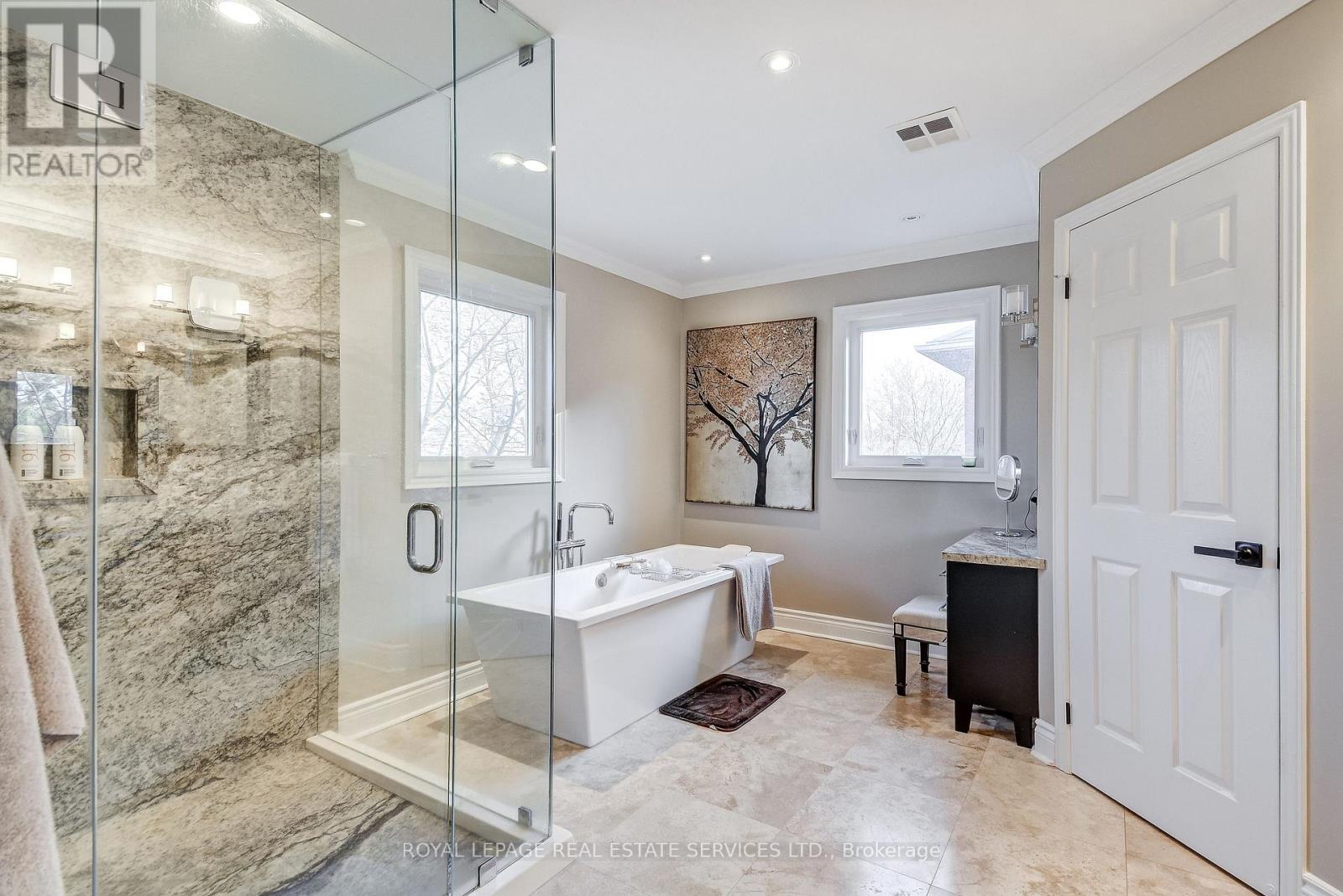 2192 Grand Ravine Drive, Oakville, Ontario  L6H 6B2 - Photo 25 - W12976242