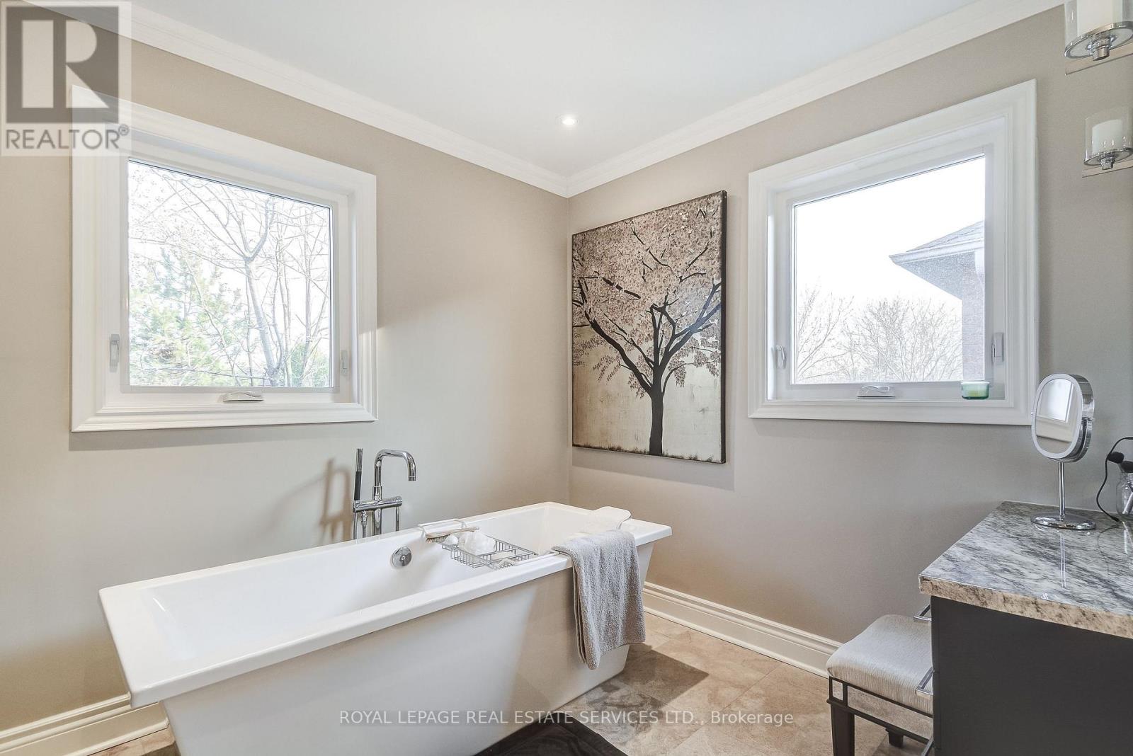 2192 Grand Ravine Drive, Oakville, Ontario  L6H 6B2 - Photo 26 - W12976242