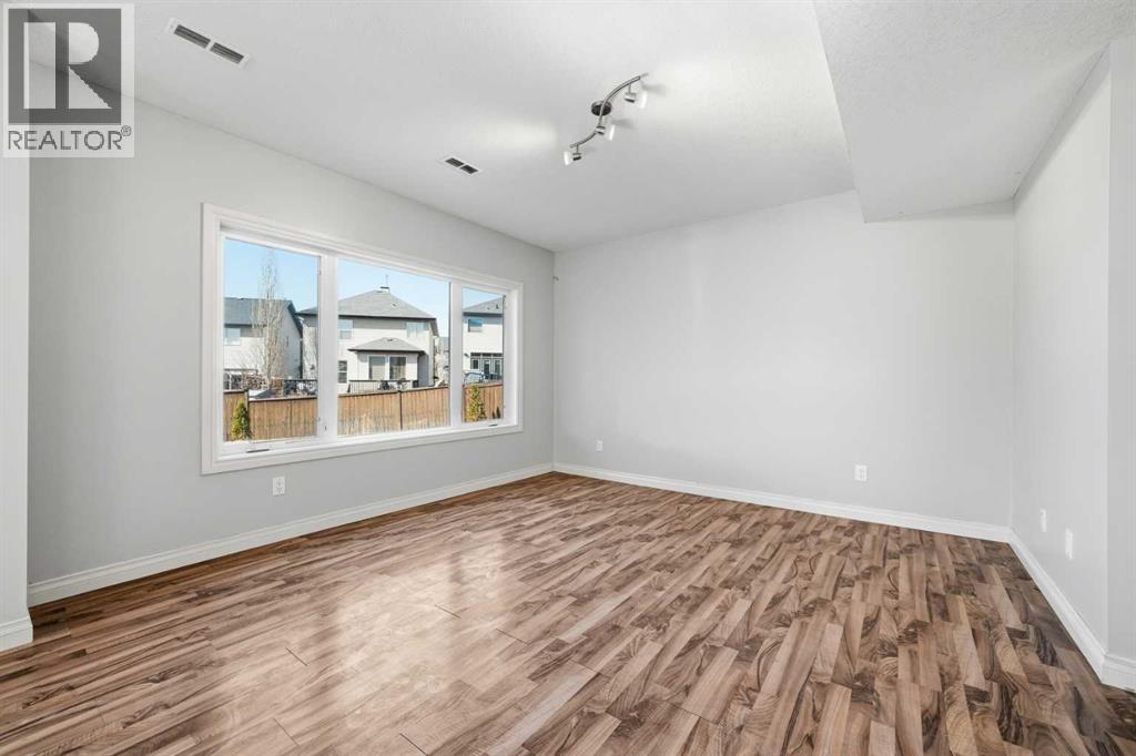 110 Heritage Place NE, Cochrane, Alberta  T4C 0E2 - Photo 35 - A2294654