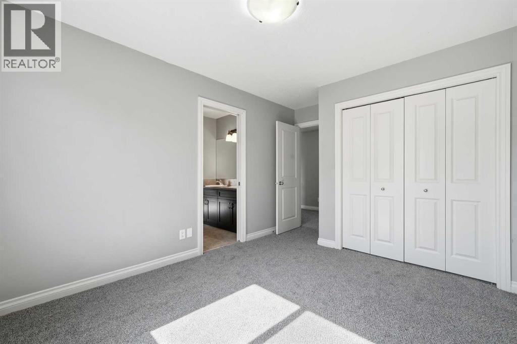 110 Heritage Place NE, Cochrane, Alberta  T4C 0E2 - Photo 28 - A2294654