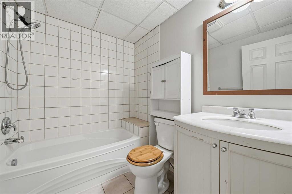 110 Heritage Place NE, Cochrane, Alberta  T4C 0E2 - Photo 38 - A2294654