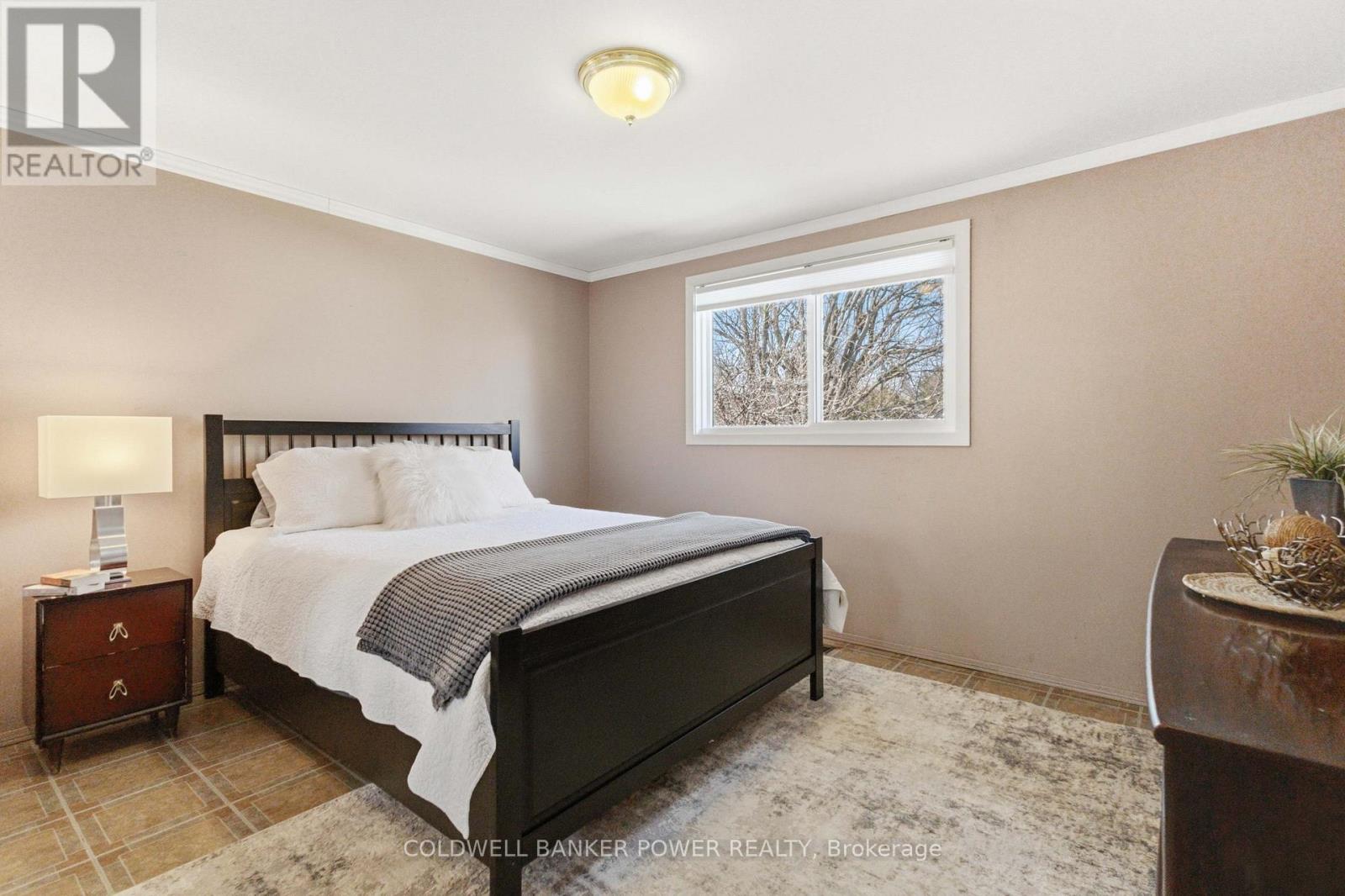 402 Ferndale Avenue, London South, Ontario  N6C 2Y8 - Photo 19 - X12977404